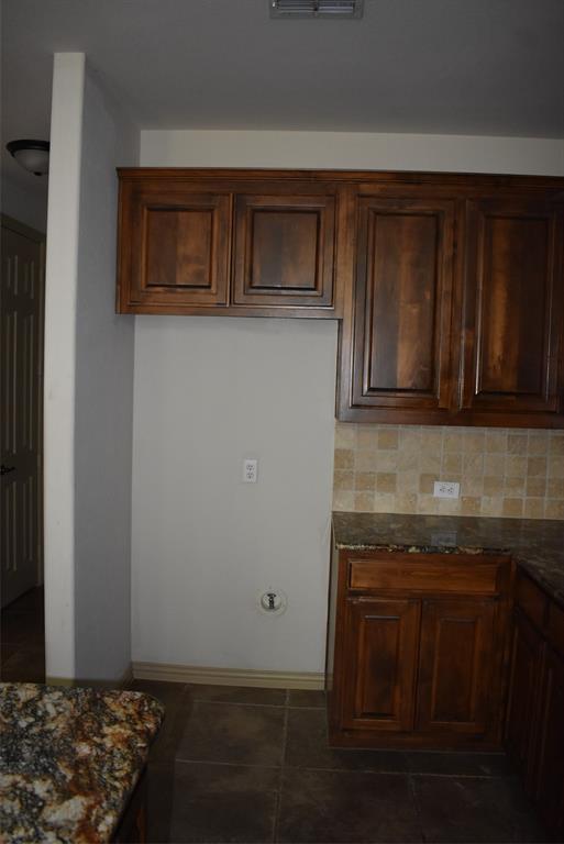 910 Redbird Lane Property Photo 8