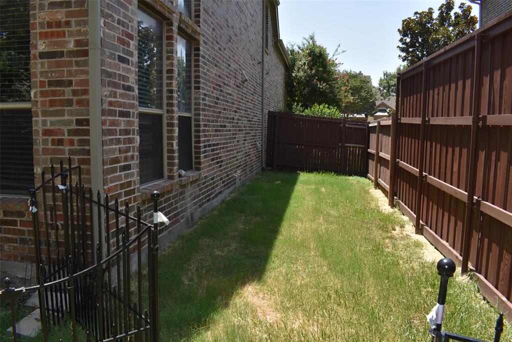 910 Redbird Lane Property Photo 12