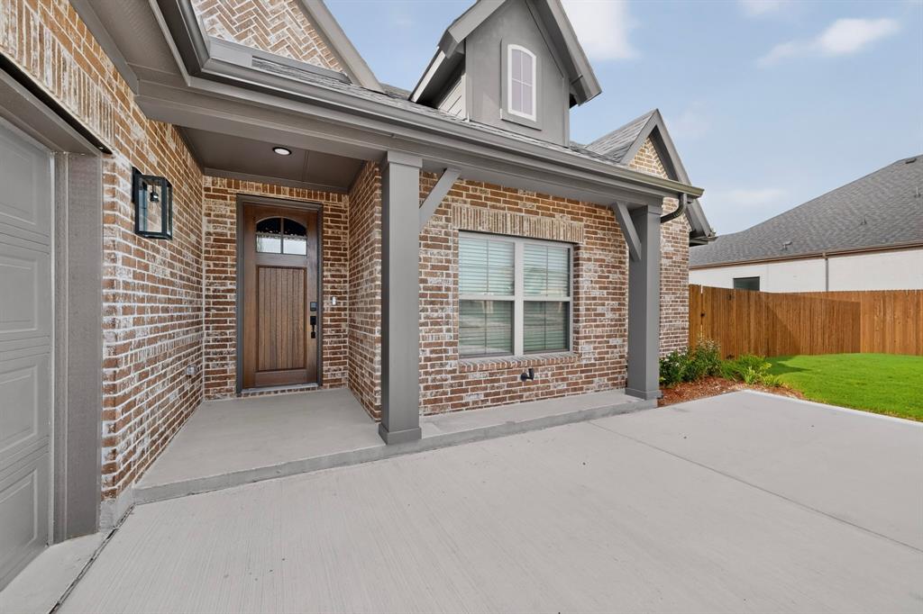 818 Monza Drive Property Photo 1