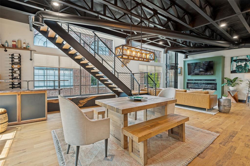 3911 Gilbert Avenue D Property Photo 10