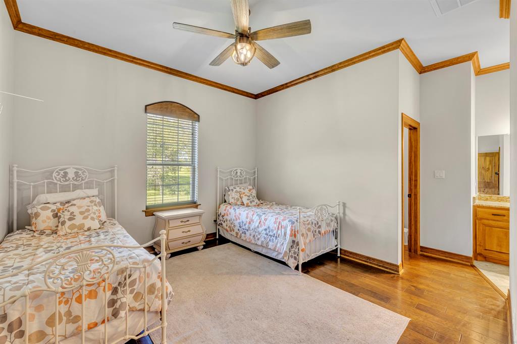 365 County Road 1534 Property Photo 21