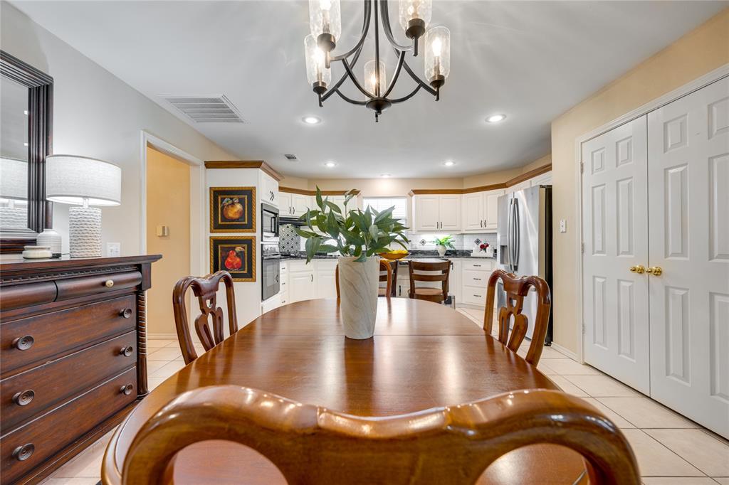 4215 Primrose Lane Property Photo 15