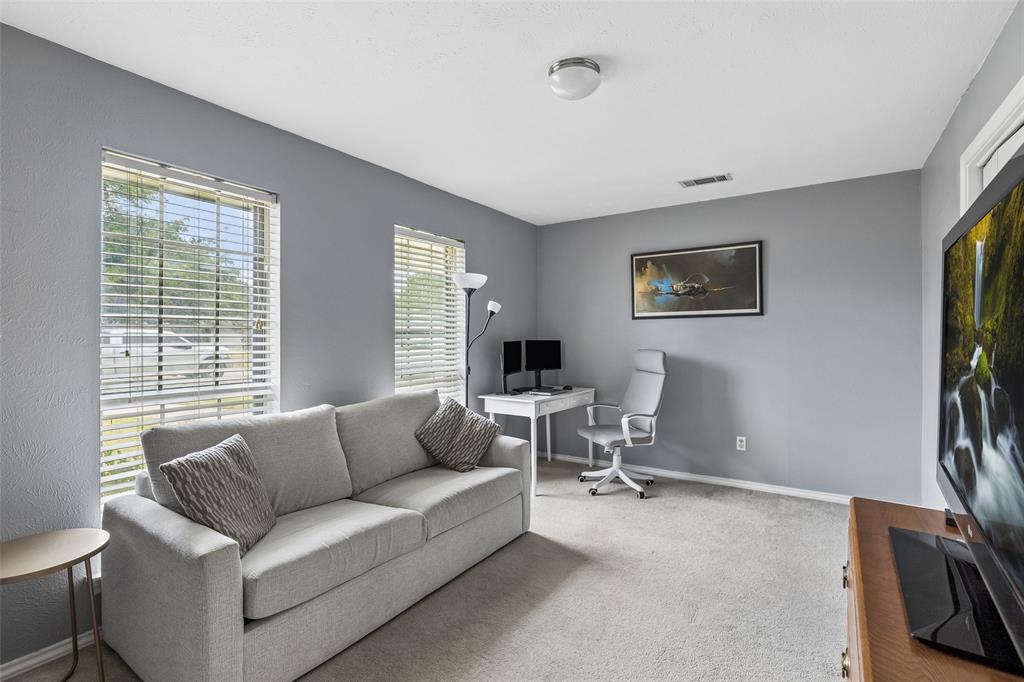 507 Lake Ridge Drive Property Photo 15