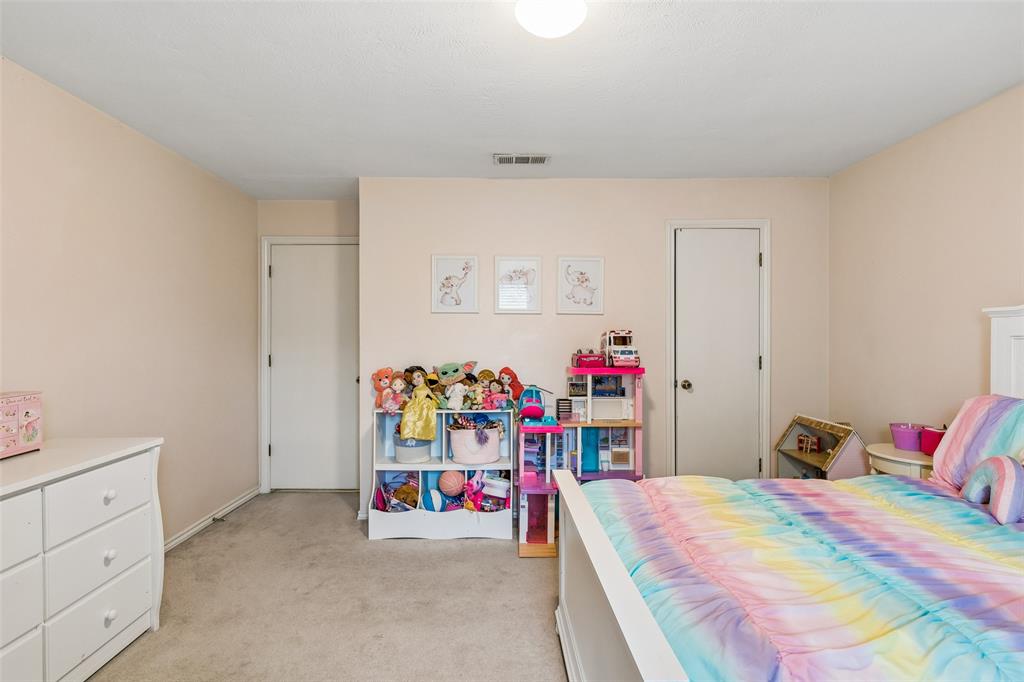 507 Lake Ridge Drive Property Photo 18