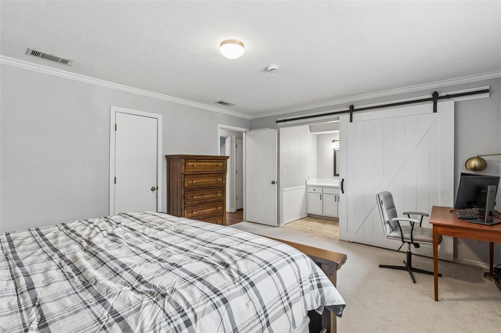 507 Lake Ridge Drive Property Photo 22