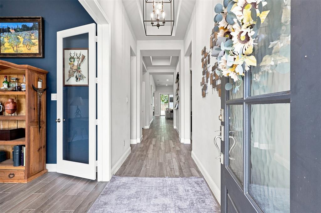 2505 Oxford Street Property Photo 5