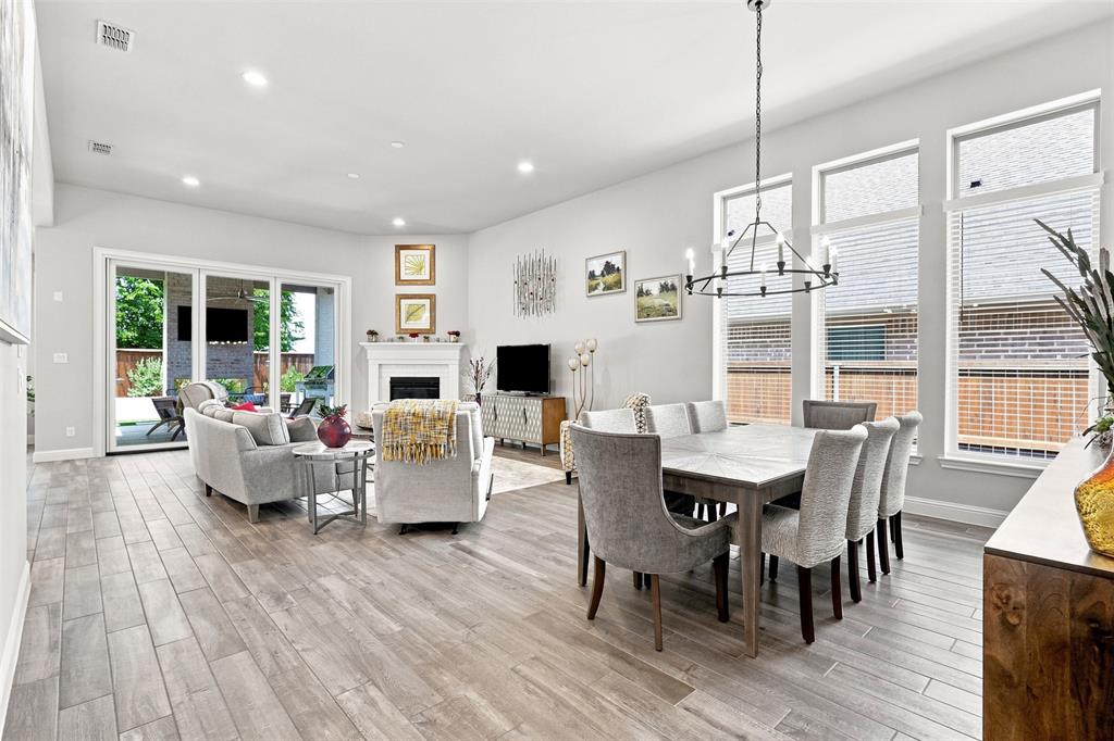 2505 Oxford Street Property Photo 12