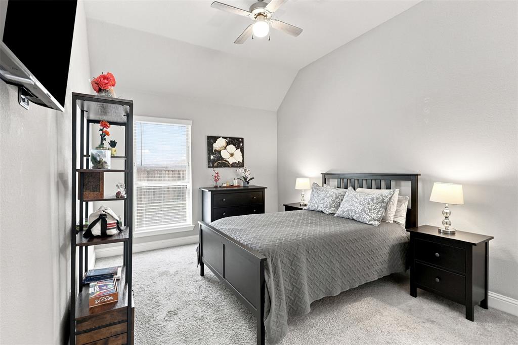 2505 Oxford Street Property Photo 24