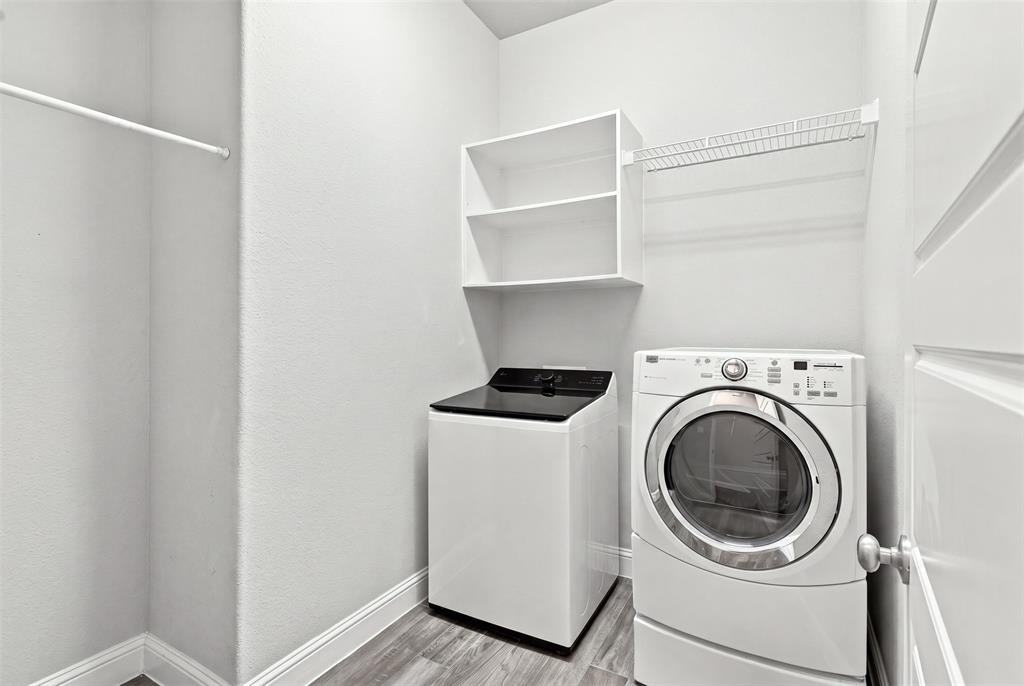 2505 Oxford Street Property Photo 28