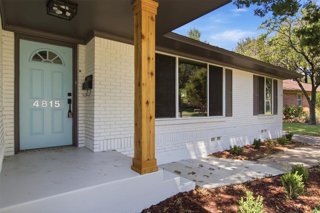 4815 Kelman Street Property Photo 5