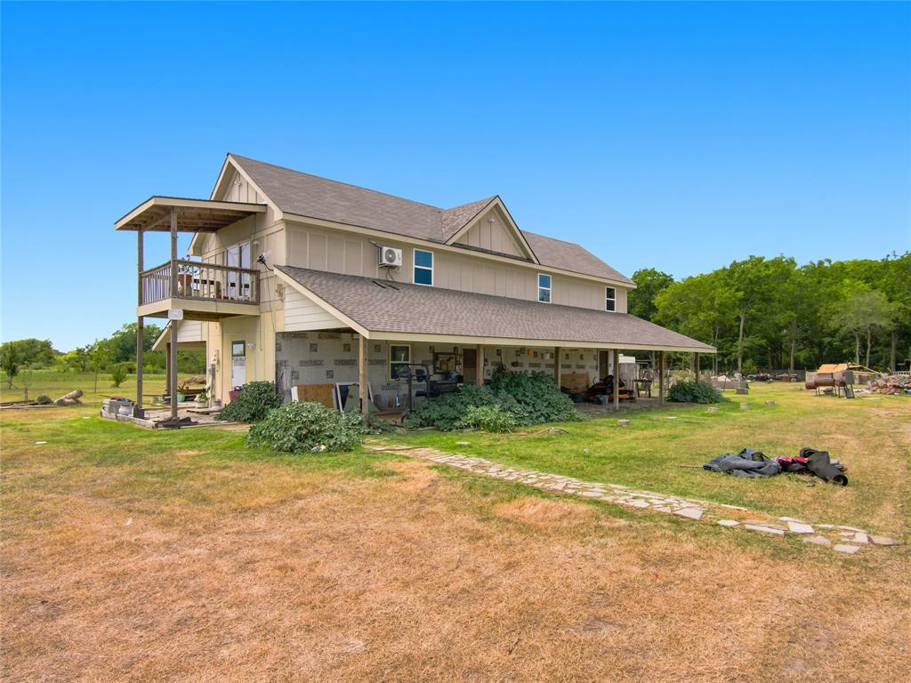 402 County Road 3422 Property Photo 4