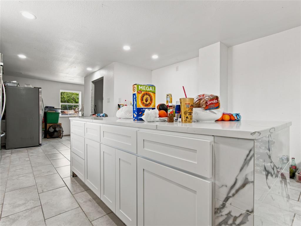 402 County Road 3422 Property Photo 13