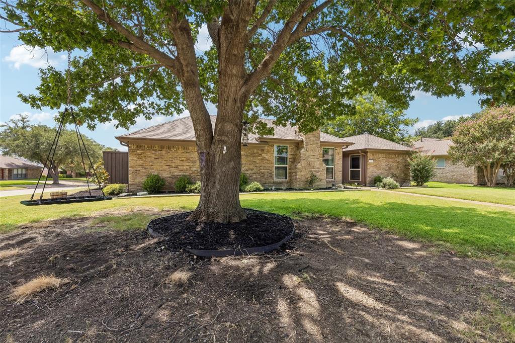 3100 Bullock Drive Property Photo 4