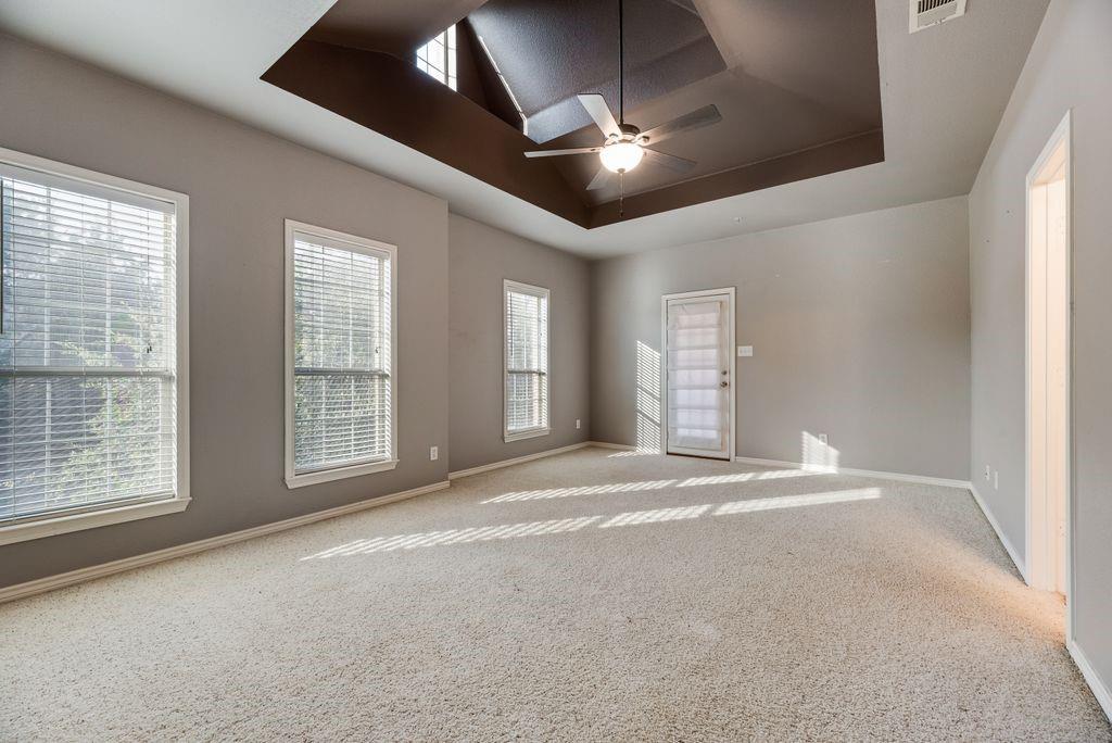 317 Gershwin Way Property Photo 6
