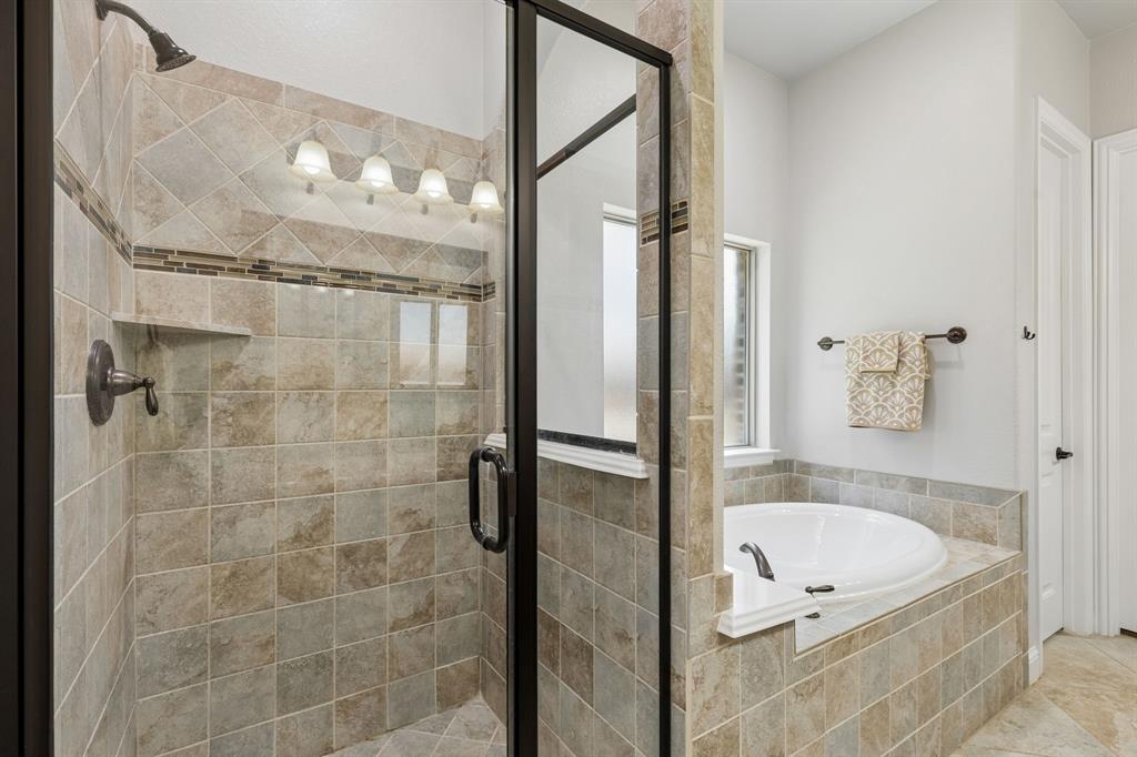 4921 Empire Way Property Photo 18