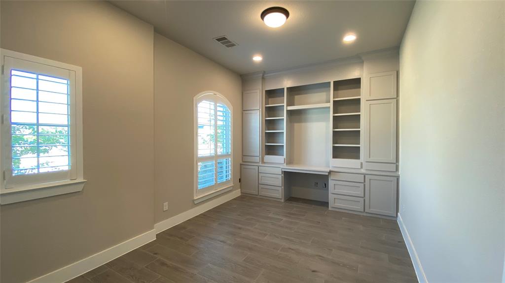 3320 Honey Suckle Lane Property Photo 5