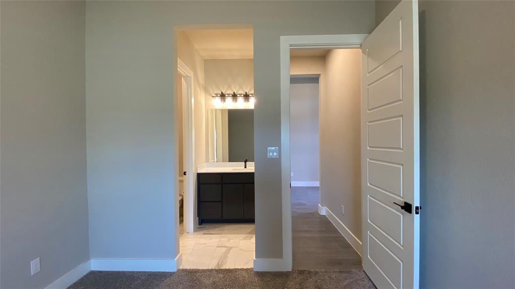3320 Honey Suckle Lane Property Photo 11