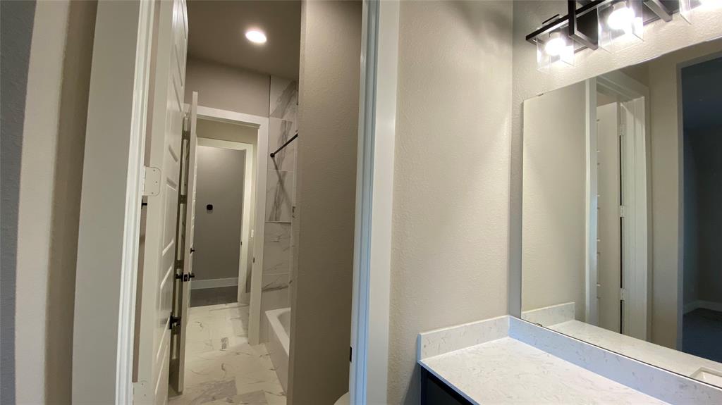 3320 Honey Suckle Lane Property Photo 12