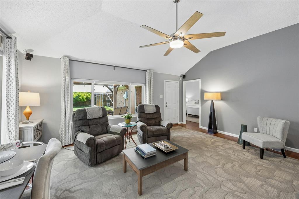 563 Lee Drive Property Photo 6