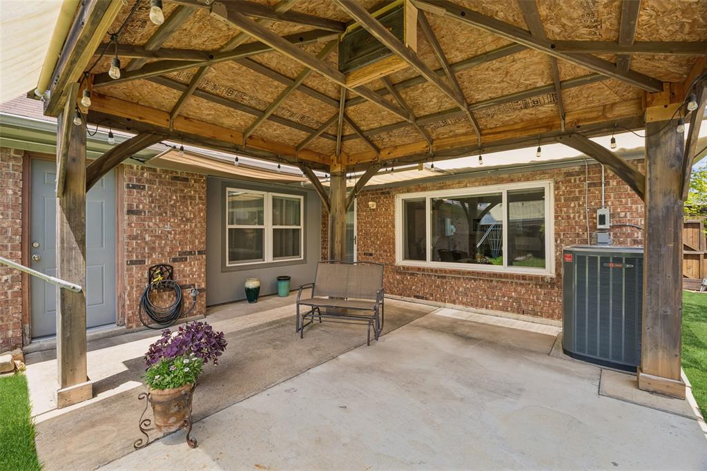 563 Lee Drive Property Photo 23