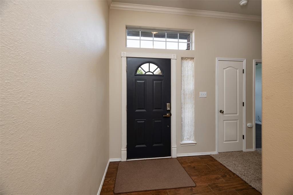 9094 Saranac Trail Property Photo 6