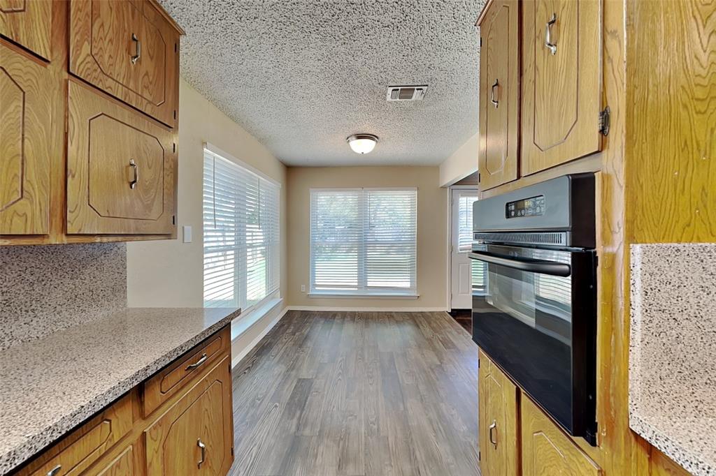 7465 Timberhill Drive Property Photo 4