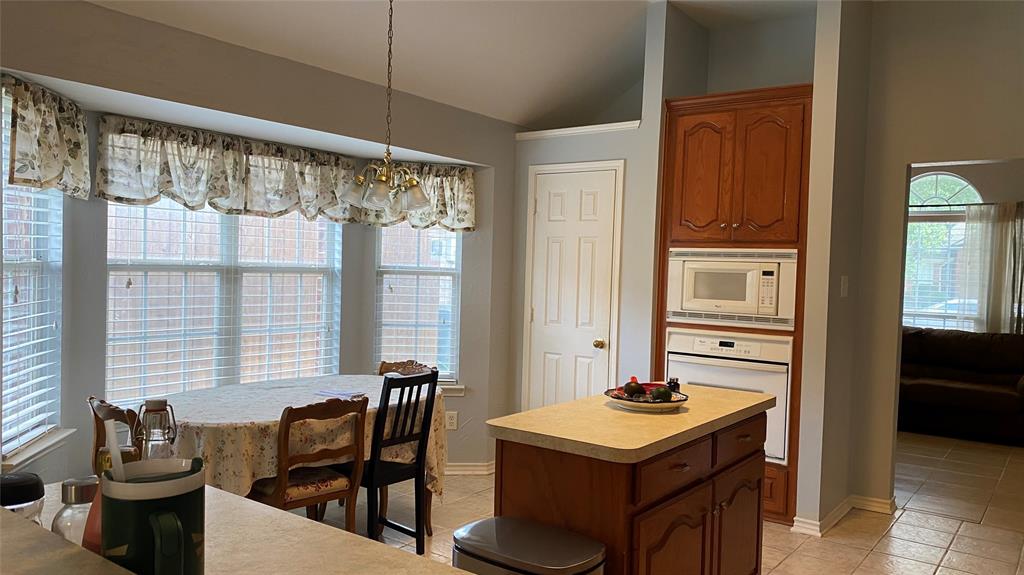 1326 Kingsley Court Property Photo 10