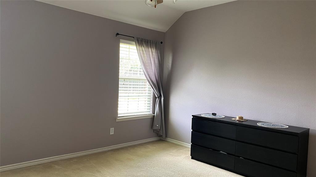1326 Kingsley Court Property Photo 14