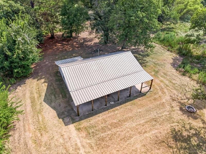 8846 County Road 2448 Property Photo 15
