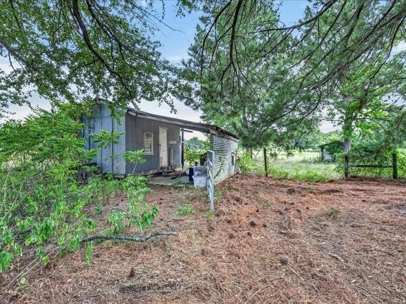 8846 County Road 2448 Property Photo 16