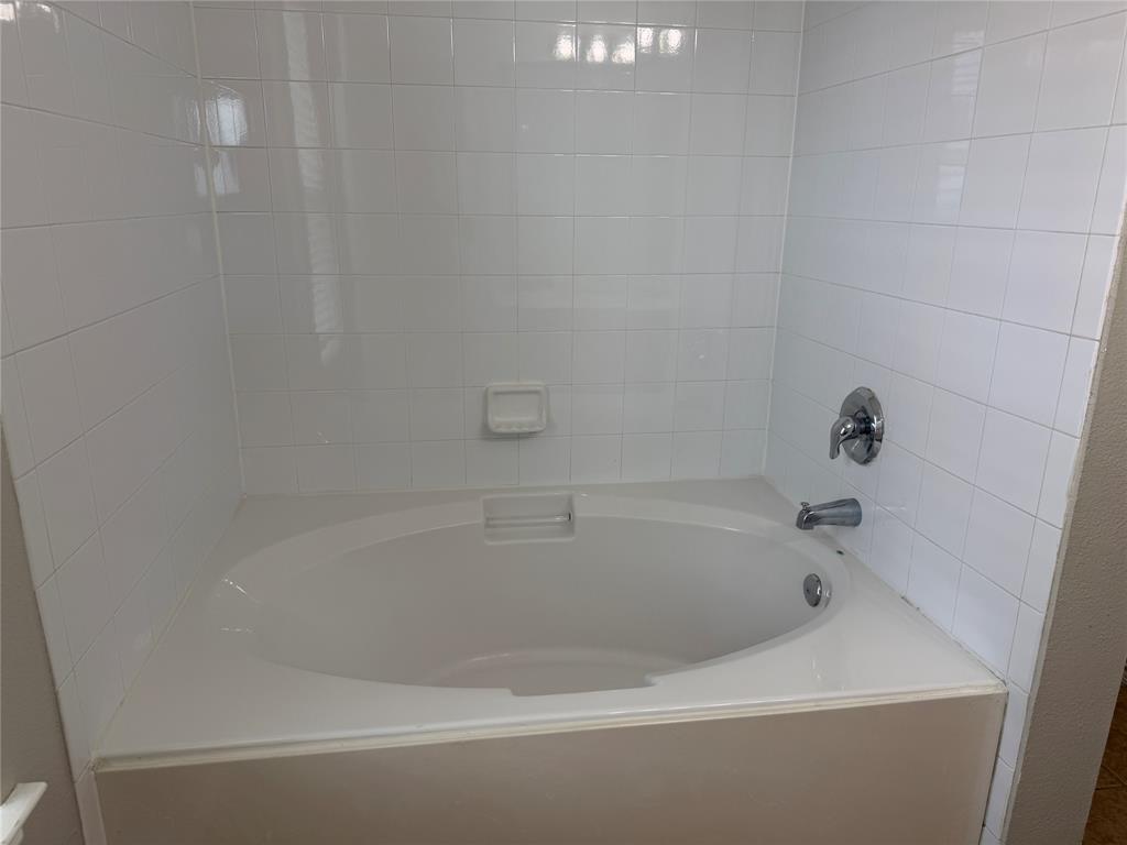 4514 Quail Run Road Property Photo 13