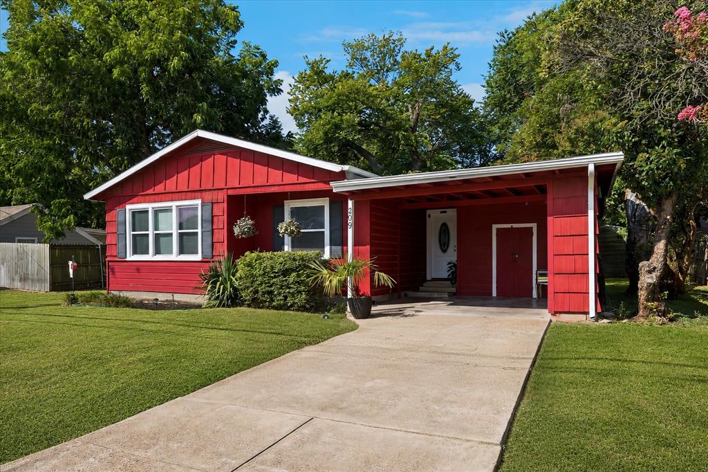 209 Kirksey Street Property Photo 1