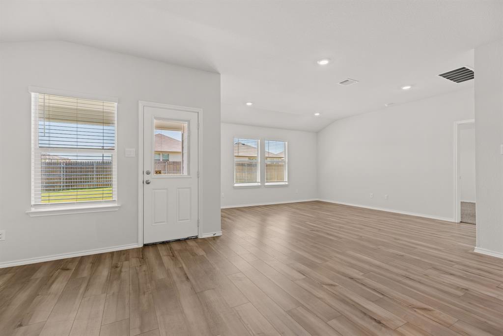 2506 Rollett Drive Property Photo 17