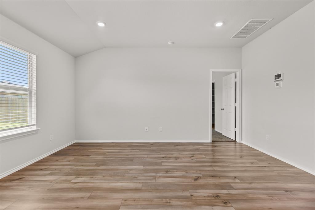 2506 Rollett Drive Property Photo 18