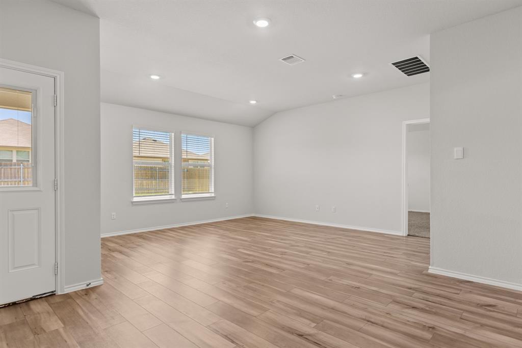 2506 Rollett Drive Property Photo 19