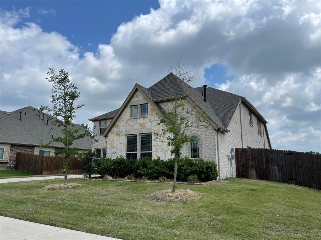 1142 Timber Ridge Drive Property Photo 4
