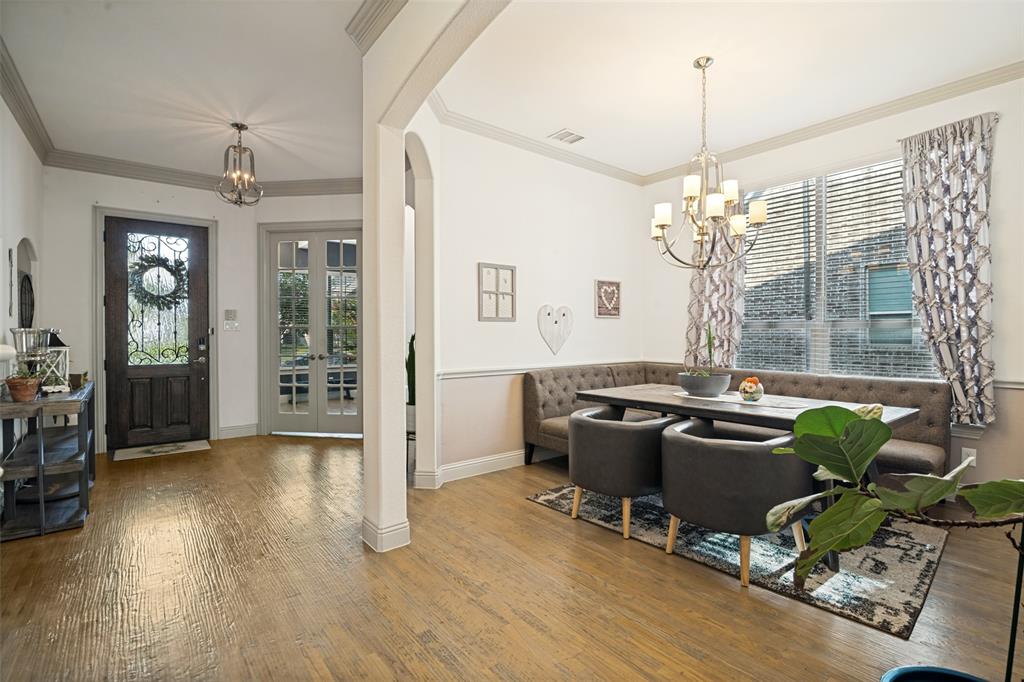 1001 Foxhall Drive Property Photo 3