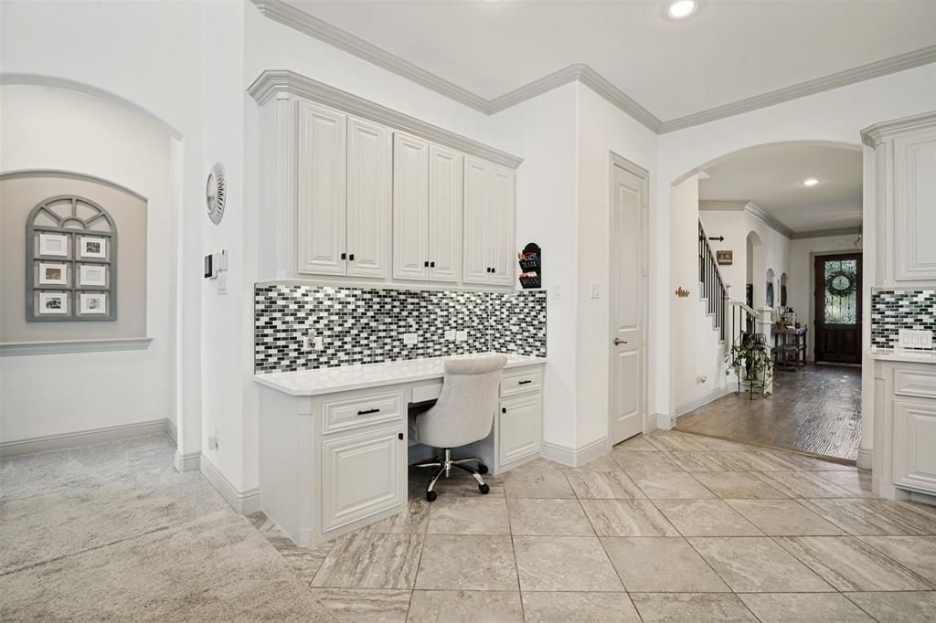 1001 Foxhall Drive Property Photo 12