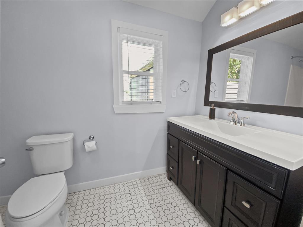 815 Stonecrest Road Property Photo 6