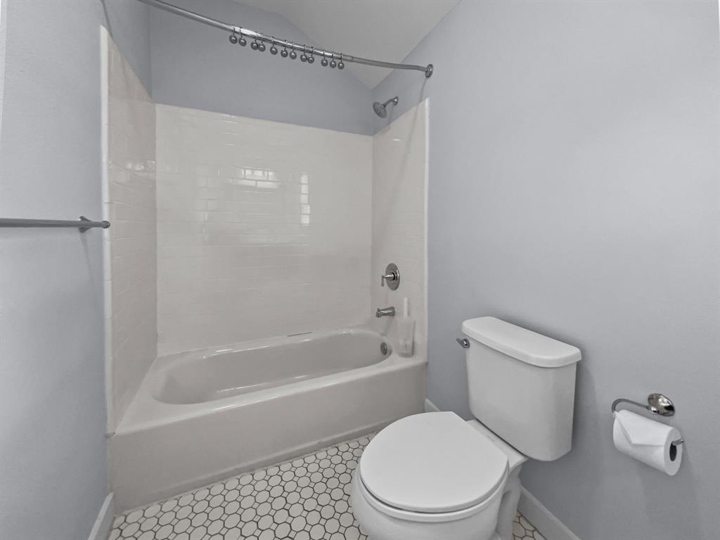 815 Stonecrest Road Property Photo 7
