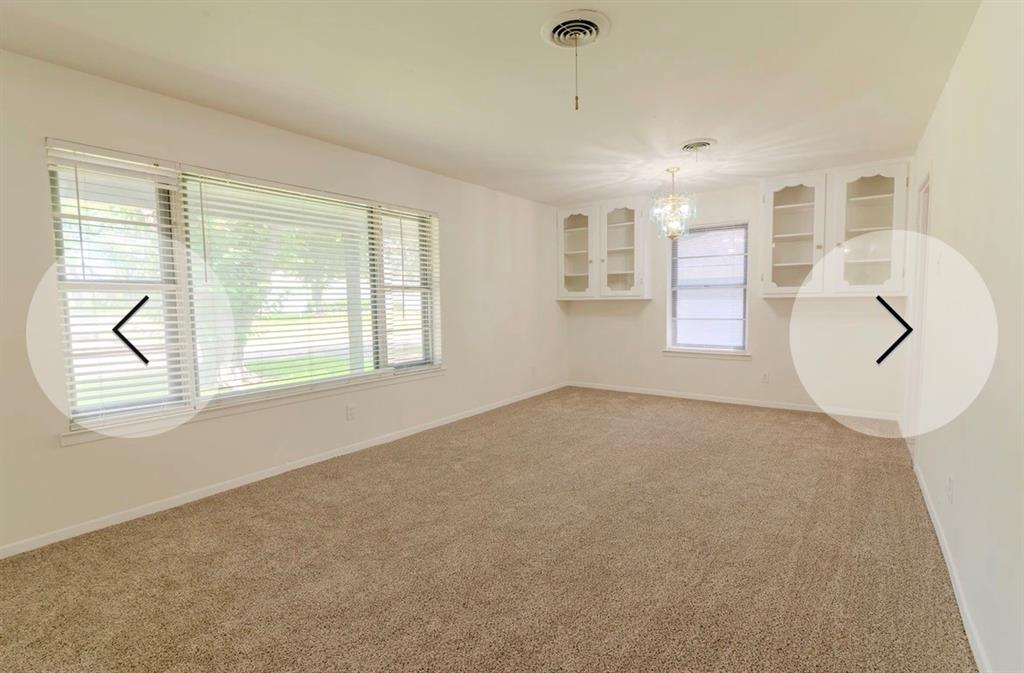 8017 Woodhue Road Property Photo 3