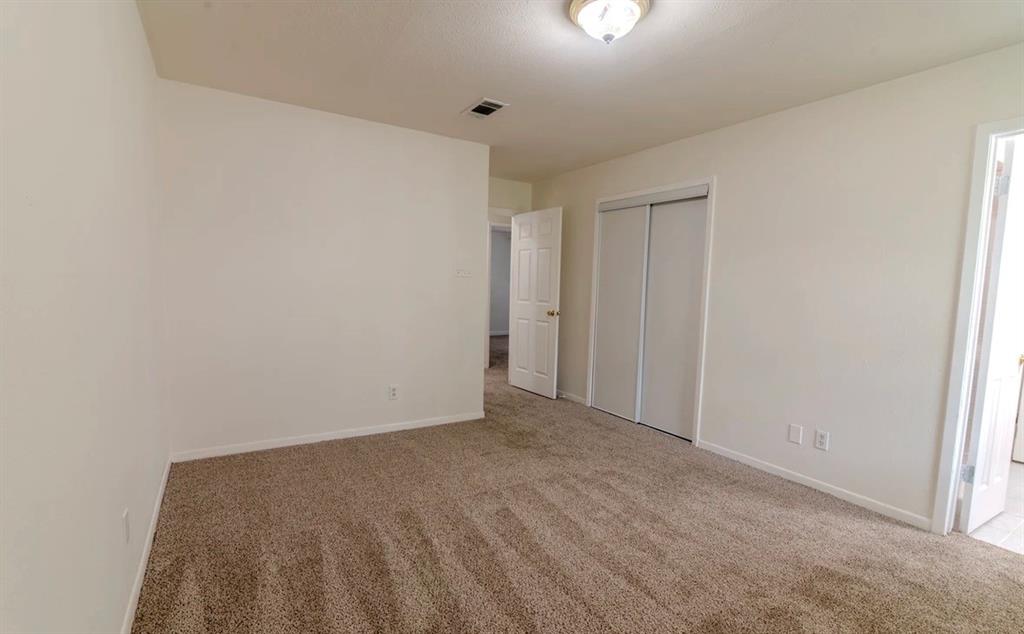 8017 Woodhue Road Property Photo 14