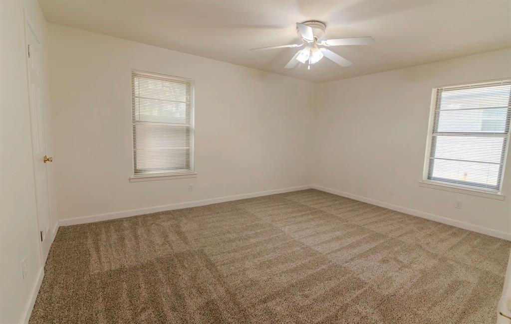 8017 Woodhue Road Property Photo 16