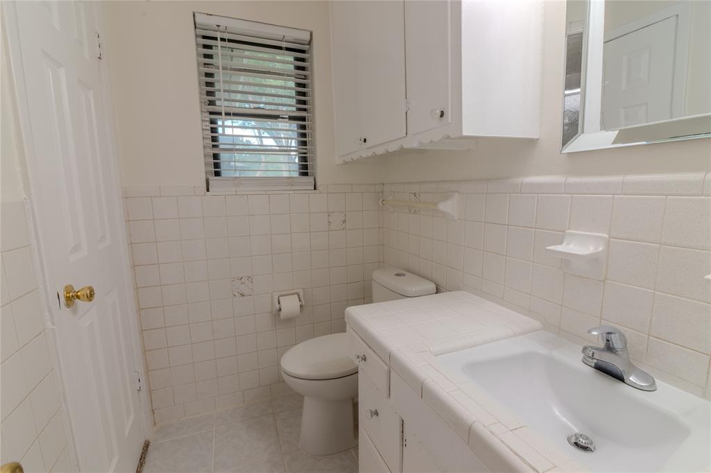 8017 Woodhue Road Property Photo 17