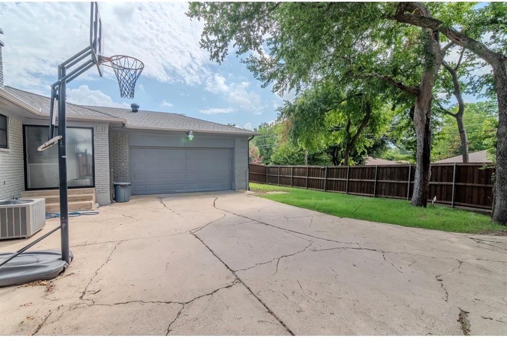 8017 Woodhue Road Property Photo 20