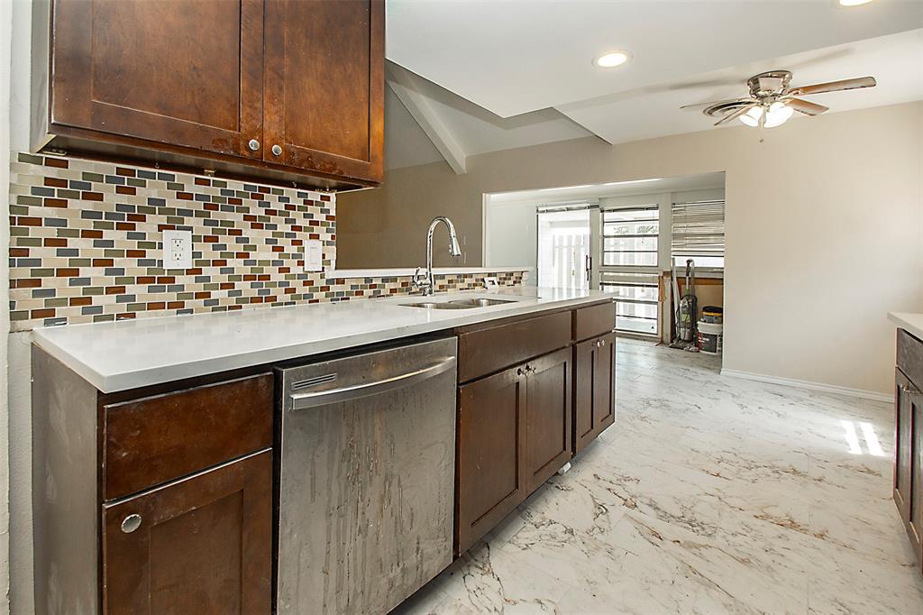 1808 Rainbow Drive Property Photo 3