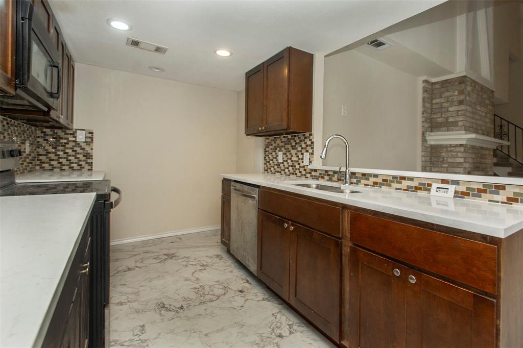 1808 Rainbow Drive Property Photo 4