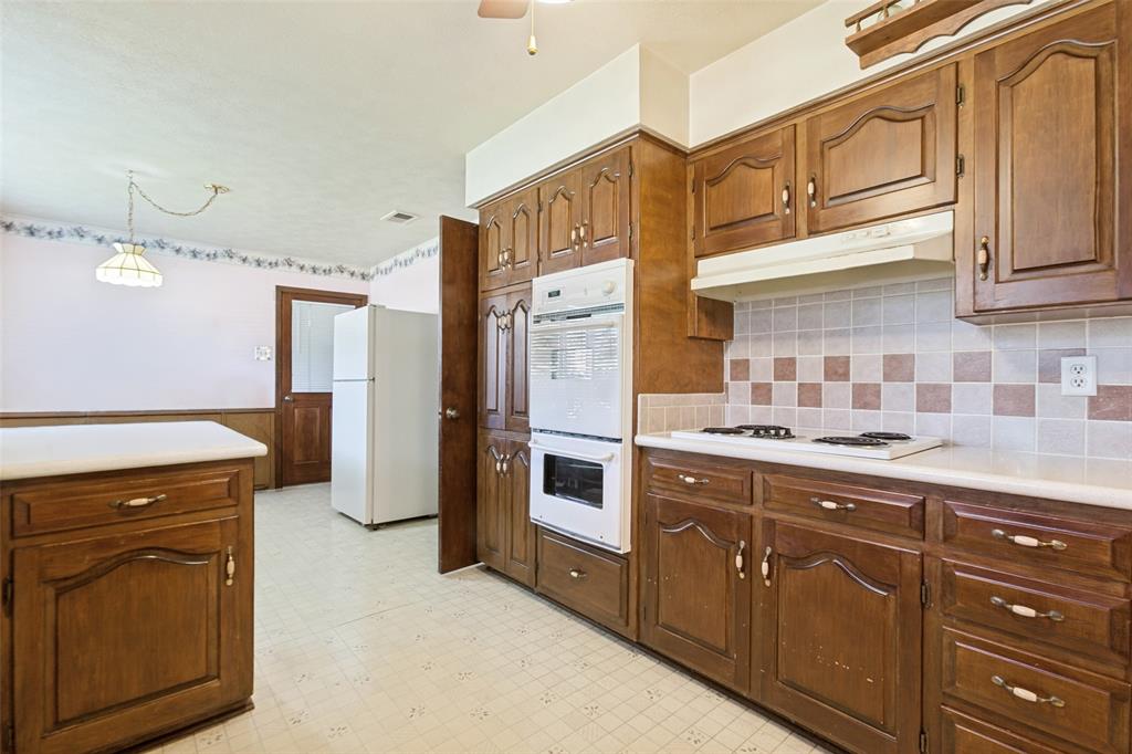 4091 Killion Drive Property Photo 8