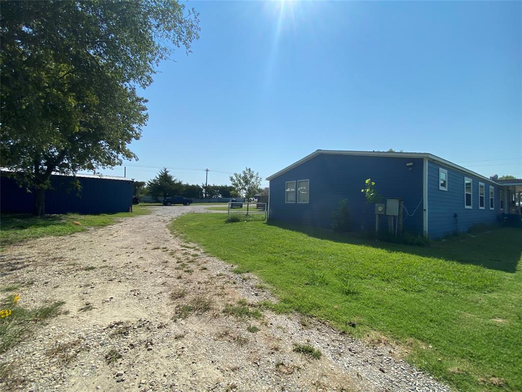5504 County Road 2648 Property Photo 5
