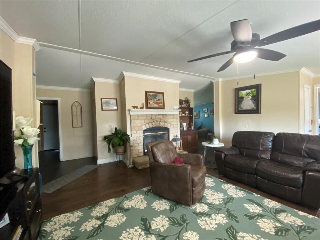 5504 County Road 2648 Property Photo 8